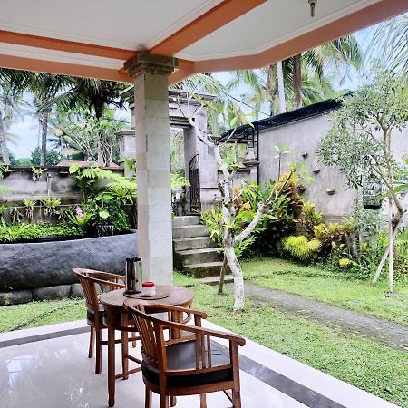Gusti Rai House Hotel Ubud Exterior foto
